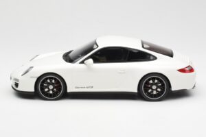 Porsche 911 997 GTS Biały GT Spirit 1:18 GT287 Żywica — zdjęcie 3 z 6