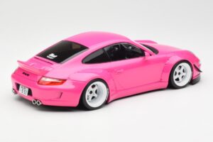 Porsche 911 997 RWB Różowy IXO 1:18 18CMC167 Metal — zdjęcie 2 z 5