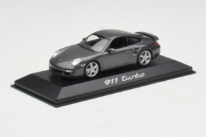 Porsche 911 997 Turbo Grey Metallic Minichamps 1:43 WAP02013116 Metal — zdjęcie 2 z 4
