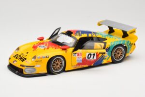 Porsche 911 GT1 #1 D. Rohr / R. Pilgrim / A. McNish 1997 UT Models 1:18 39724 Metal — zdjęcie 2 z 8