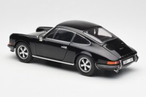 Porsche 911 S Czarny Schuco 1:18 450047200 Metal — zdjęcie 7 z 8