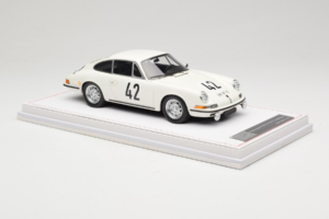 Porsche 911 S #42 R. Buchet / H. Linge Auguste Veuillet 24 Hours of Le Mans Class Winner 1967 IVY 1:18 REMC006 Żywica — zdjęcie 4 z 6