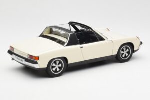 Porsche 914/6 Jasny Kość Słoniowa AUTOart 1:18 77933 Metal — zdjęcie 3 z 8