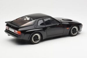 Porsche 924 Carrera GT Czarny AUTOart 1:18 78001 Metal — zdjęcie 3 z 8
