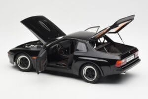 Porsche 924 Carrera GT Czarny AUTOart 1:18 78001 Metal — zdjęcie 5 z 8