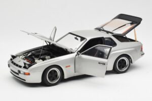 Porsche 924 Carrera GT Diamond Srebrny AUTOart 1:18 78002 Metal — zdjęcie 2 z 8
