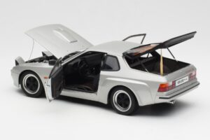 Porsche 924 Carrera GT Diamond Srebrny AUTOart 1:18 78002 Metal — zdjęcie 5 z 8