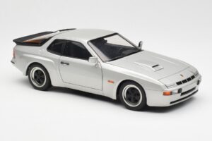 Porsche 924 Carrera GT Diamond Srebrny AUTOart 1:18 78002 Metal — zdjęcie 6 z 8