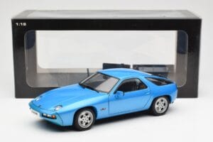 Porsche 928 Niebieski AUTOart 1:18 77901 Metal — zdjęcie 8 z 8