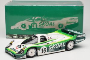 Porsche 956L #16 Skoal Bandit G. Edwards / D. Sears / M. Bleekemolen 24 Hours of Le Mans 1983 Minichamps 1:18 183836916 Metal — zdjęcie 8 z 8