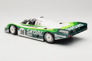 Porsche 956L #16 Skoal Bandit G. Edwards / D. Sears / M. Bleekemolen 24 Hours of Le Mans 1983 Minichamps 1:18 183836916 Metal — zdjęcie 7 z 8