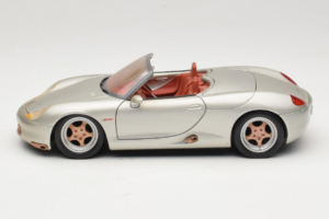 Porsche Boxster 986 Concept Srebrny Maisto 1:18 50231 Metal — zdjęcie 4 z 8