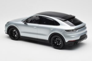 Porsche Cayenne E3 S Coupe Dolo Srebrny Norev 1:18 WAP0213220K Metal — zdjęcie 5 z 6