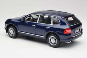 Porsche Cayenne S 9PA Dark Sea Niebieski Metaliczny Maisto 1:18 31635 Metal — zdjęcie 7 z 8