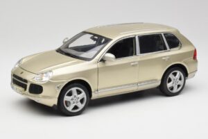Porsche Cayenne Turbo 955 Beżowy Maisto 1:18 WAP02100113 Metal