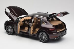 Porsche Macan 95B Turbo Mahoń Metalik Minichamps 1:18 110062500 Metal — zdjęcie 5 z 8