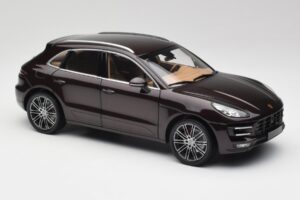 Porsche Macan 95B Turbo Mahoń Metalik Minichamps 1:18 110062500 Metal — zdjęcie 6 z 8