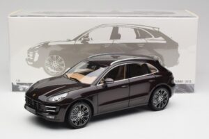 Porsche Macan 95B Turbo Mahoń Metalik Minichamps 1:18 110062500 Metal — zdjęcie 8 z 8