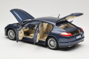 Porsche Panamera 970 S Niebieski Minichamps 1:18 WAP02100119 Metal — zdjęcie 5 z 8