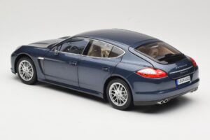 Porsche Panamera 970 S Niebieski Minichamps 1:18 WAP02100119 Metal — zdjęcie 7 z 8