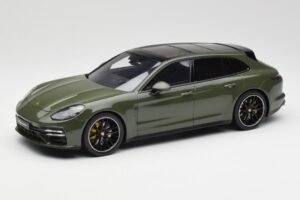 Porsche Panamera Turbo S 971 Sport Turismo Zielony GT Spirit 1:18 GT447 Żywica