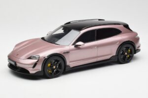 Porsche Taycan Turbo S Cross Turismo Różowy Metalik GT Spirit 1:18 GT440 Żywica