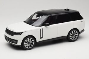 Land Rover Range Rover L460 P530 Autobiography Fuji White GT Spirit 1:18 GT533 Żywica