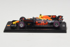 Red Bull RB13 Tag Heuer #33 M. Verstappen Belgian Grand Prix 2017 Spark 1:43 AM33SP8 Żywica