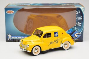 Renault 4CV Michelin Yellow Solido 1:18 82002 Metal — zdjęcie 6 z 6