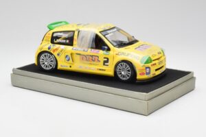 Renault Clio Sport #2 E. Rangoni Renault Clio Trophy Winner 2000 Universal Hobbies 1:18 7711218616 Metal — zdjęcie 4 z 6