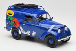 Renault Juvaquatre Michelin Blue Solido 1:18 82008 Metal — zdjęcie 5 z 8