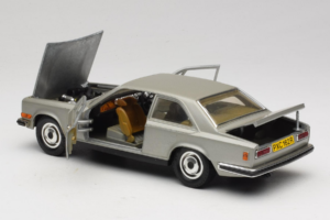 Rolls-Royce Camargue Srebrny Edycja Diamond Bburago 1:18 3001-M3 Metal — zdjęcie 5 z 8
