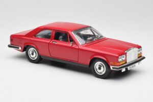 Rolls-Royce Camargue Czerwony Bburago 1:22 3001 Metal — zdjęcie 6 z 8