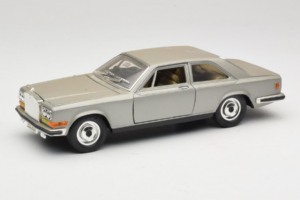 Rolls-Royce Camargue Srebrny Bburago 1:18 3001-M2 Metal