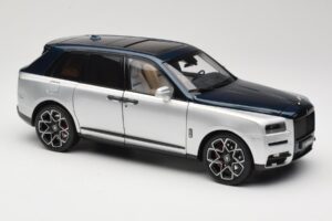 Rolls-Royce Cullinan Niebieski & Srebrny Dwukolorowy OEM 1:18 028-16B Metal — zdjęcie 6 z 8