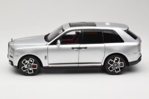 Rolls-Royce Cullinan Srebrny Z Shadow Wheels OEM 1:18 028-16A Metal — zdjęcie 4 z 8