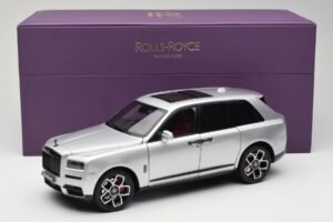 Rolls-Royce Cullinan Srebrny Z Shadow Wheels OEM 1:18 028-16A Metal — zdjęcie 8 z 8