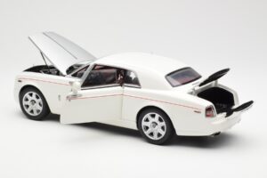 Rolls-Royce Phantom Coupe English Biały Srebrny Kyosho 1:18 08861EW Metal — zdjęcie 5 z 8