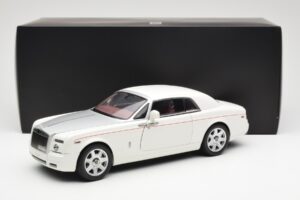 Rolls-Royce Phantom Coupe English Biały Srebrny Kyosho 1:18 08861EW Metal — zdjęcie 8 z 8