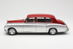 Rolls-Royce Phantom VI Srebrno Czerwony Kyosho 1:18 08905SR Metal — zdjęcie 4 z 8