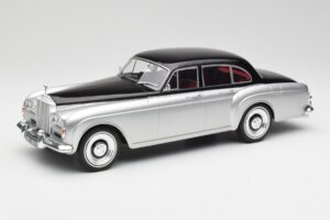 Rolls-Royce Silver Cloud III Mulliner Srebrny & Czarny MCG 1:18 MCG18128 Metal