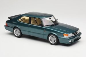 Saab 900 Turbo T16 Airflow Eucalyptus Green DNA 1:18 DNA000095 Metal — zdjęcie 4 z 6