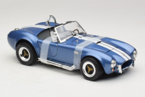 Shelby Cobra 427 S/C Niebieski Biały Pas Road Signature 1:18 92058-P2 Metal — zdjęcie 4 z 6