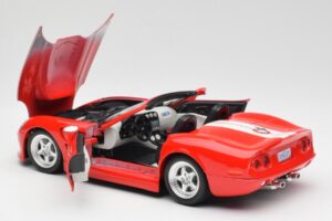 Shelby Series 1 Kabriolet Czerwony Bburago 1:18 3353 Metal — zdjęcie 5 z 8