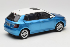 Skoda Fabia Mk3 Niebieski OEM 1:18 ZSF000004BLA Metal — zdjęcie 3 z 8
