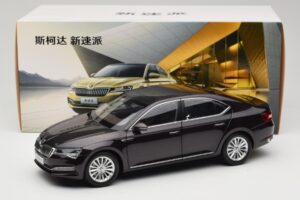 Skoda Superb Mk3 Czarny Paudi Model 1:18 ZSS000006BLA Metal — zdjęcie 8 z 8