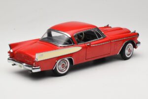 Studebaker Golden Hawk Apache Red Motor City 1:18 80009 Metal — zdjęcie 3 z 8