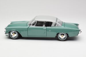 Studebaker Starliner Seafoam Zielony & Shasta Biały Maisto 1:18 31651 Metal — zdjęcie 2 z 8