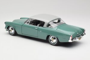 Studebaker Starliner Seafoam Zielony & Shasta Biały Maisto 1:18 31651 Metal — zdjęcie 3 z 8