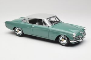 Studebaker Starliner Seafoam Zielony & Shasta Biały Maisto 1:18 31651 Metal — zdjęcie 5 z 8
